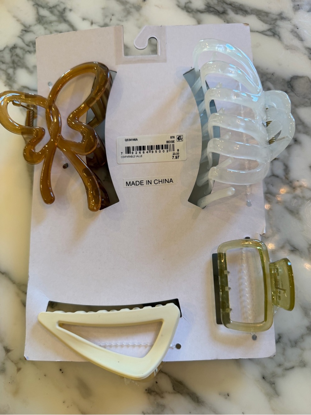 NWT Berry Hair Claw Clip Bundle 2 Packs 8 Clips Bow Rectangle Triangle Set - Picture 10 of 11
